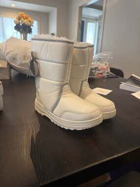KHOMBU ThermoLite WOMENs White Faux Leather Winter Boots Sz 8 VINTAGE Adjustable